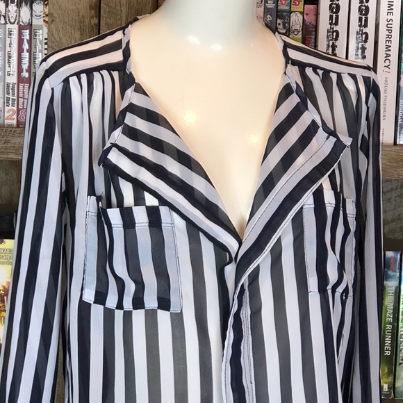 Pronto Black & White Striped Top - Picture 2 of 8